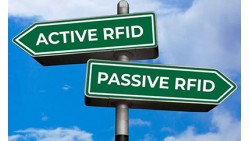 What is the difference between passive and active RFID?